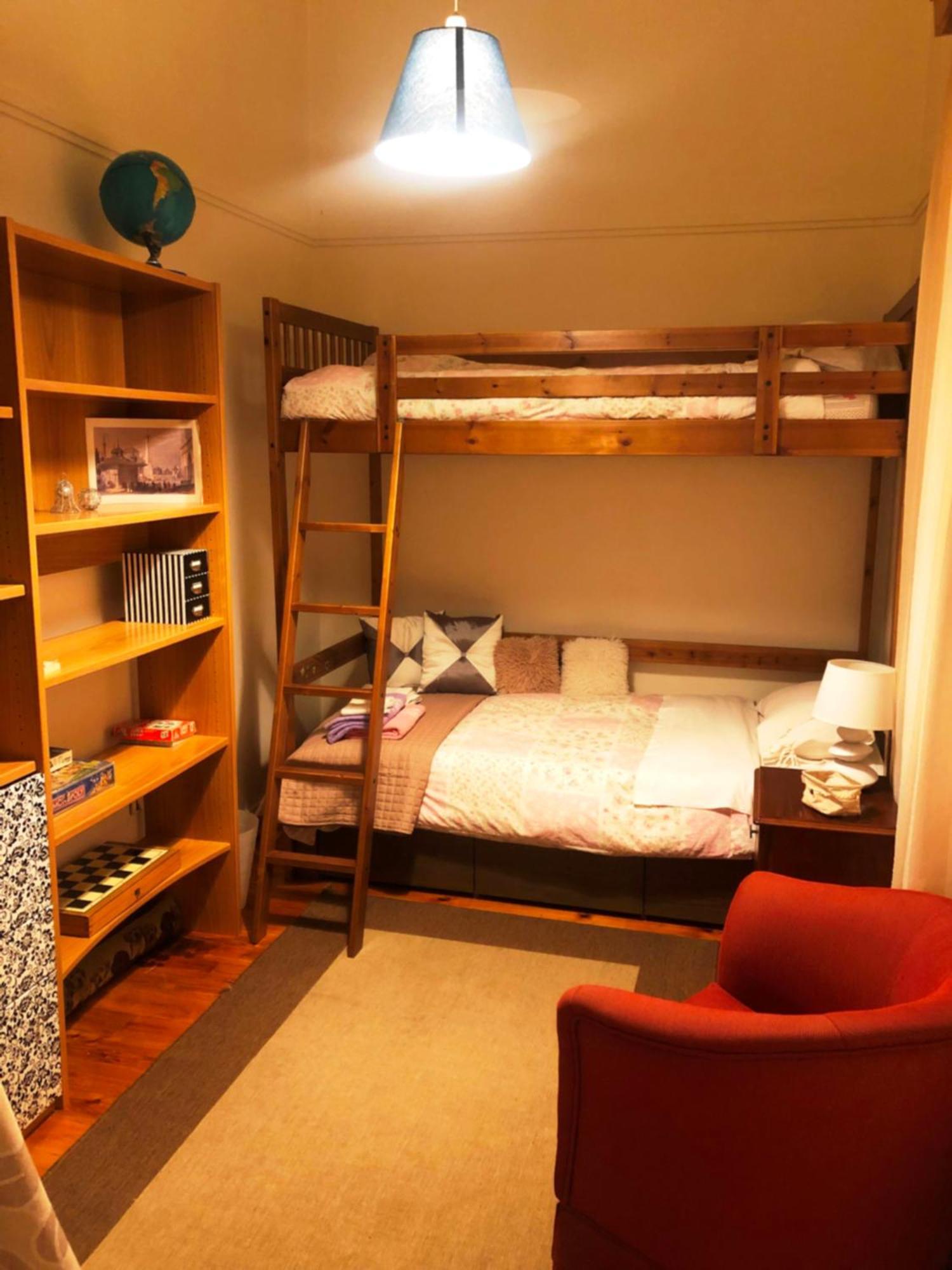 Chung cư 80 m² 3 phòng ngủ, 1 phòng tắm riêng ở Exarchia Athens Ngoại thất bức ảnh